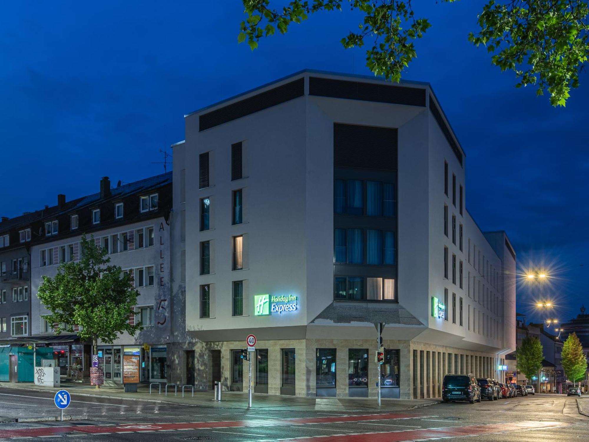 Holiday Inn Express Heilbronn By Ihg Exterior foto