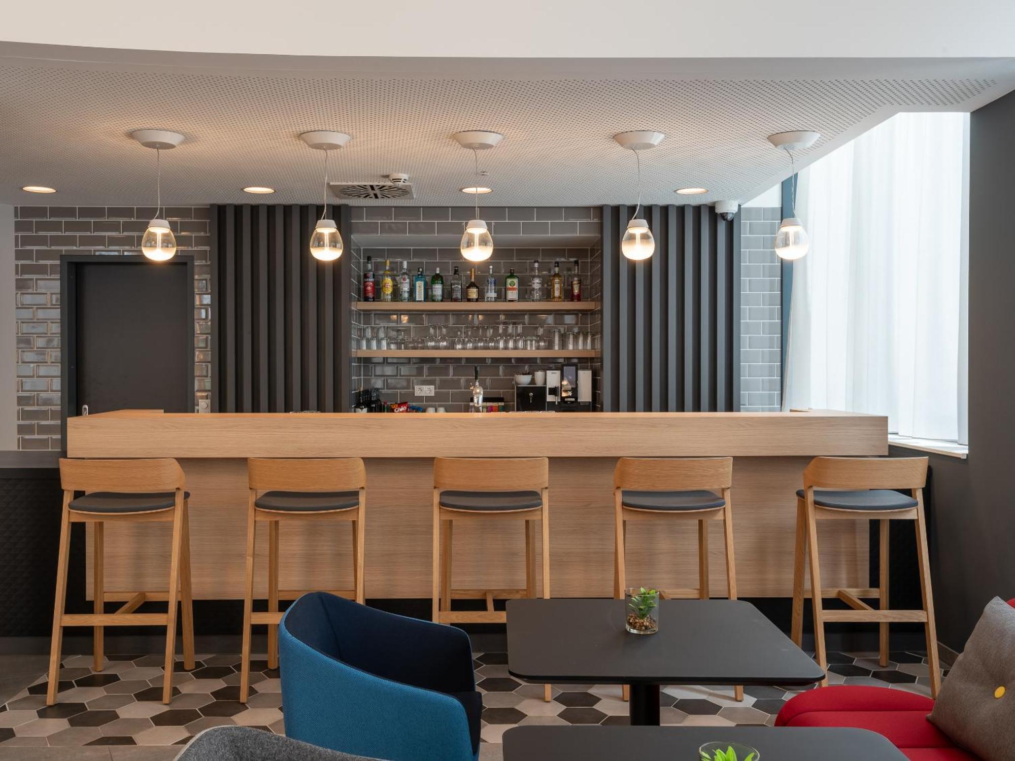 Holiday Inn Express Heilbronn By Ihg Exterior foto