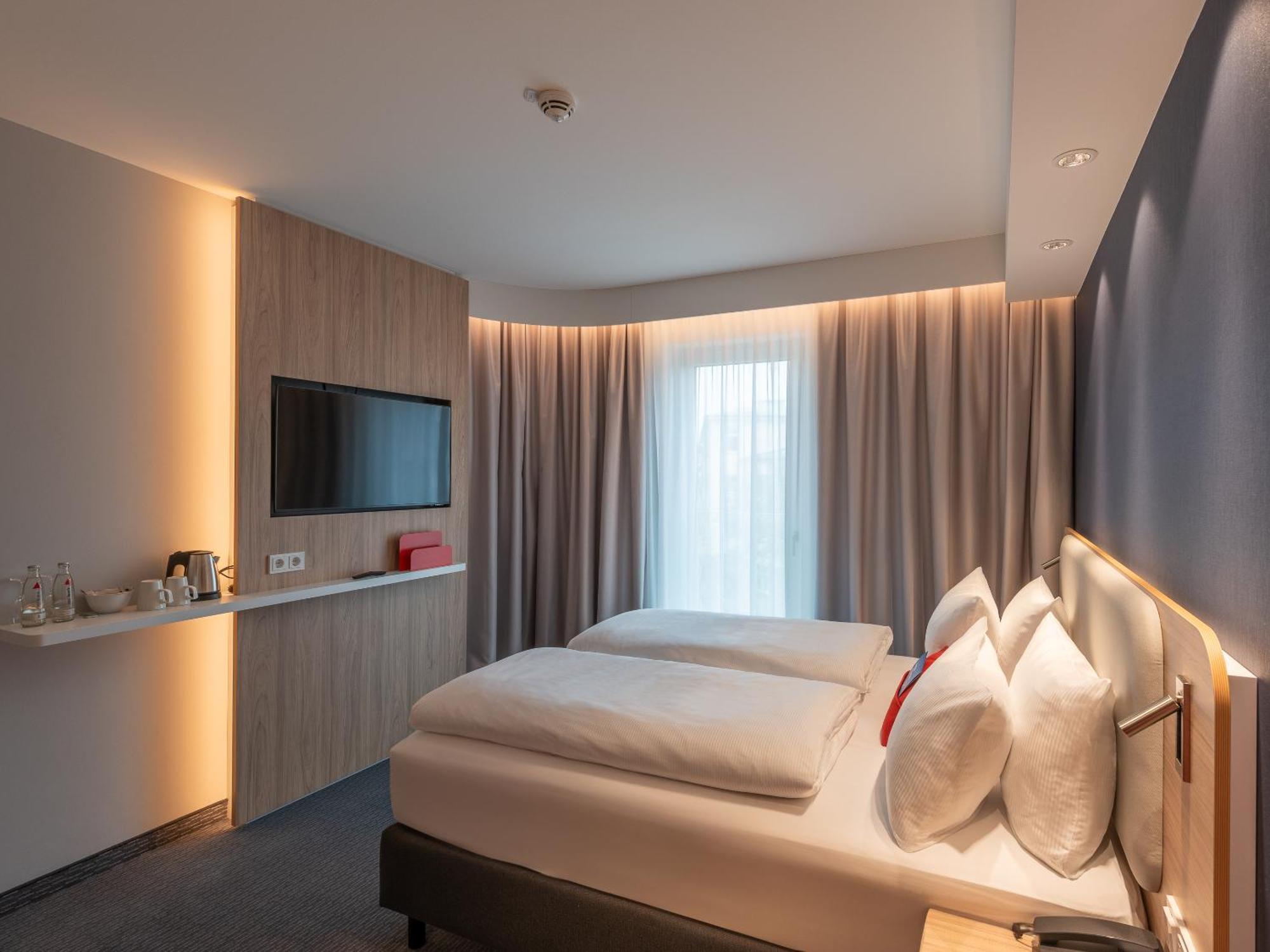 Holiday Inn Express Heilbronn By Ihg Exterior foto