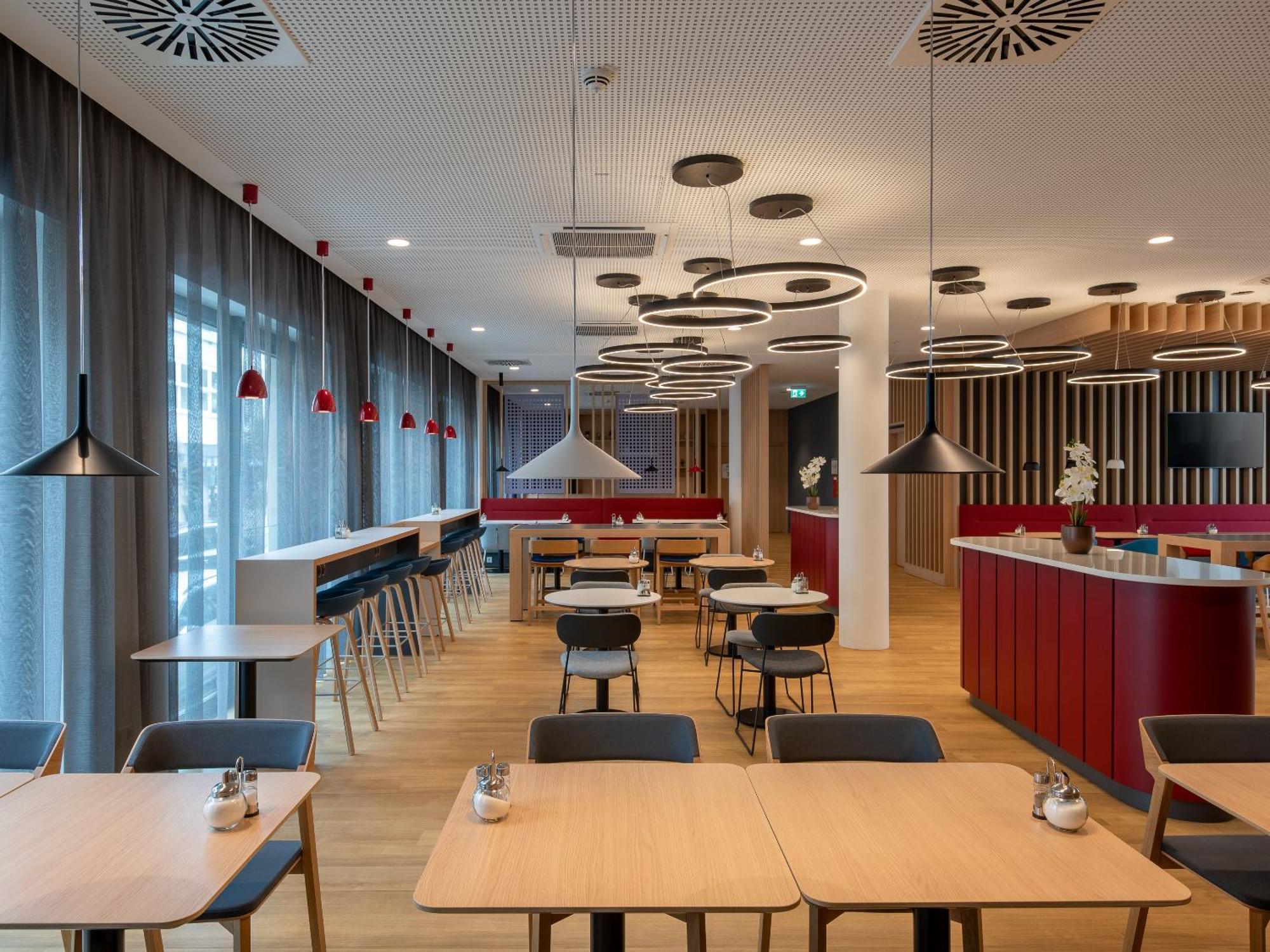 Holiday Inn Express Heilbronn By Ihg Exterior foto