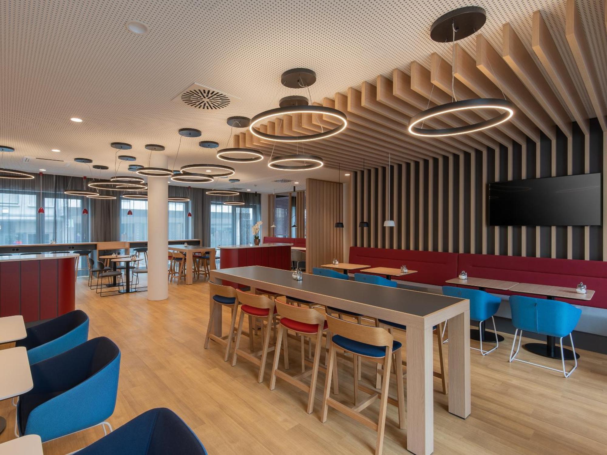 Holiday Inn Express Heilbronn By Ihg Exterior foto